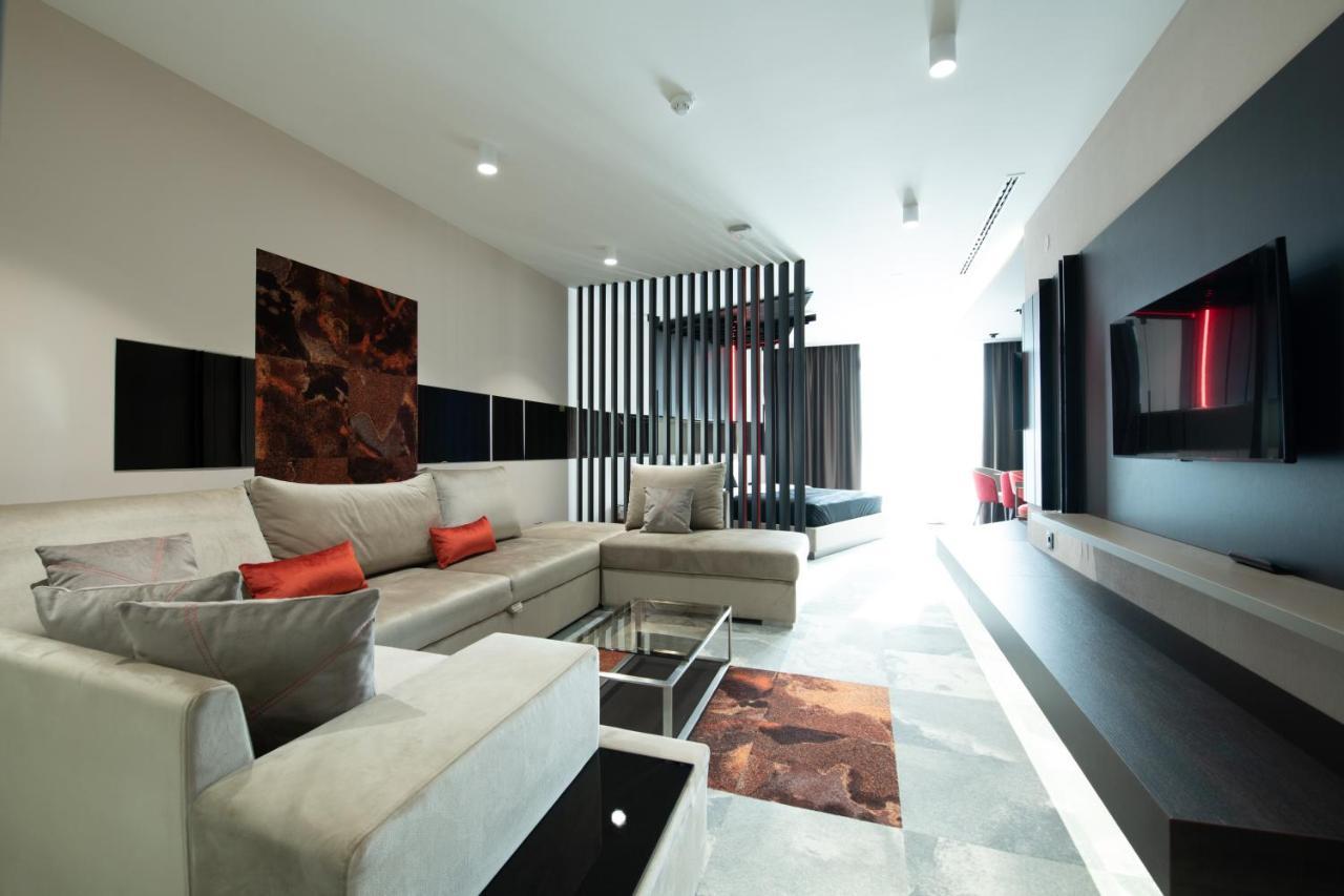 Hotel Zeneva Lux Крагуевац Екстериор снимка