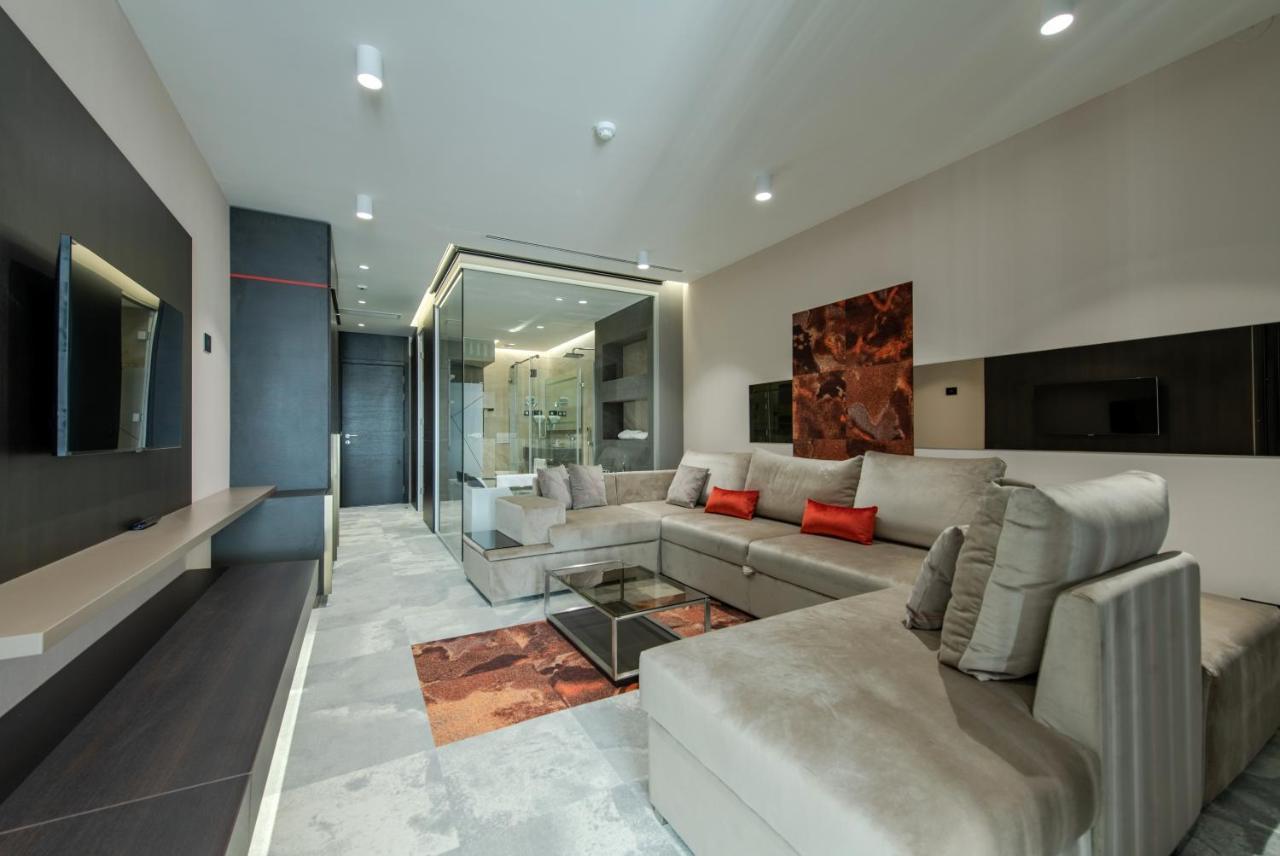 Hotel Zeneva Lux Крагуевац Екстериор снимка