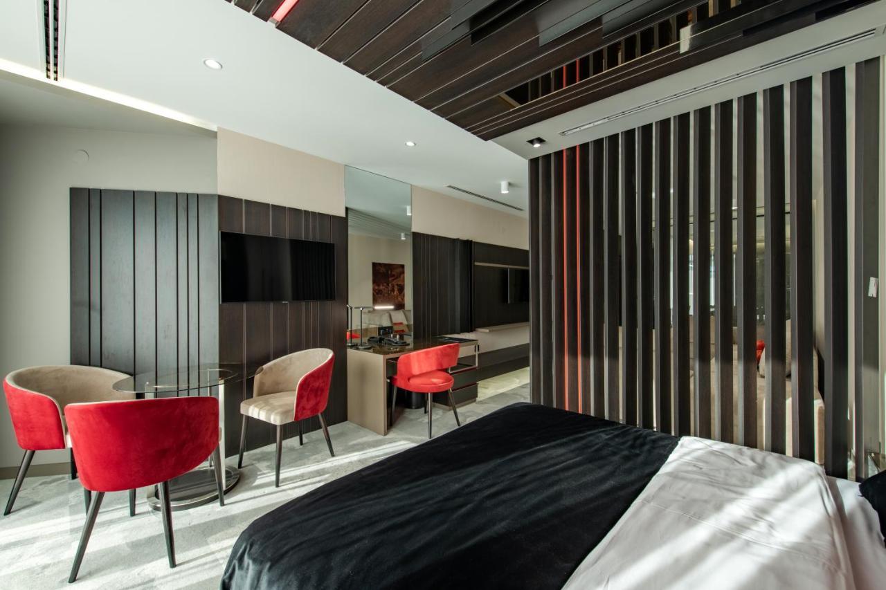 Hotel Zeneva Lux Крагуевац Екстериор снимка