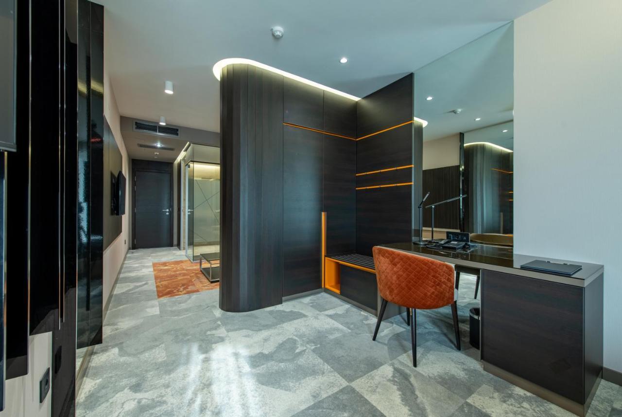 Hotel Zeneva Lux Крагуевац Екстериор снимка