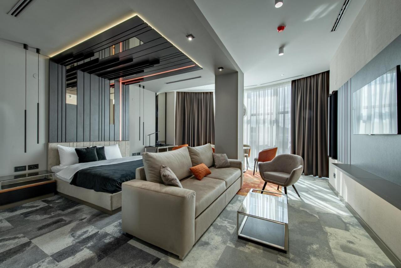 Hotel Zeneva Lux Крагуевац Екстериор снимка