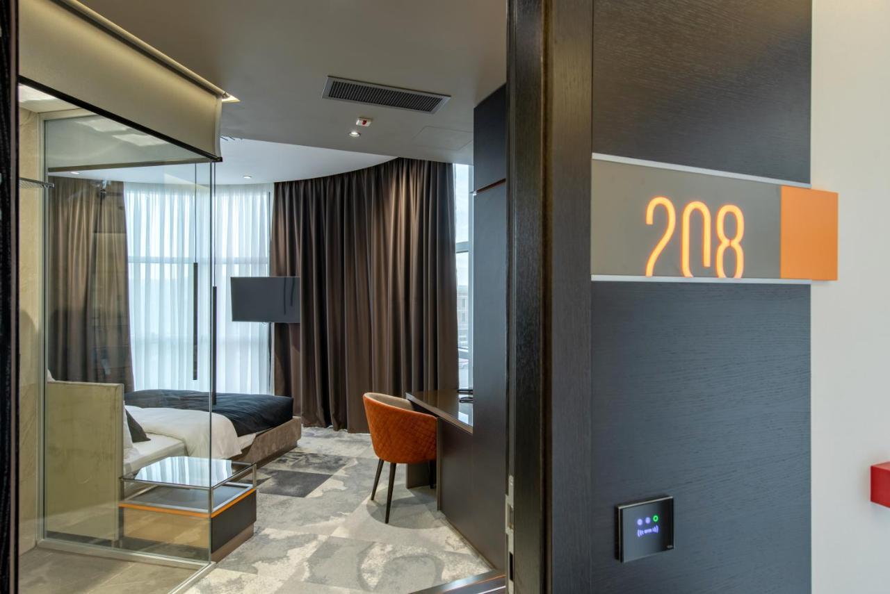 Hotel Zeneva Lux Крагуевац Екстериор снимка