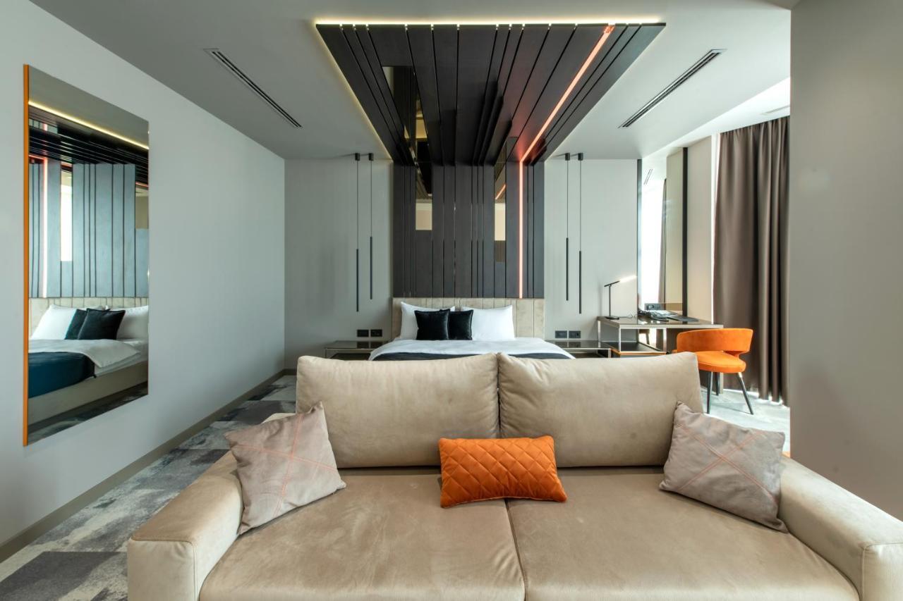 Hotel Zeneva Lux Крагуевац Екстериор снимка