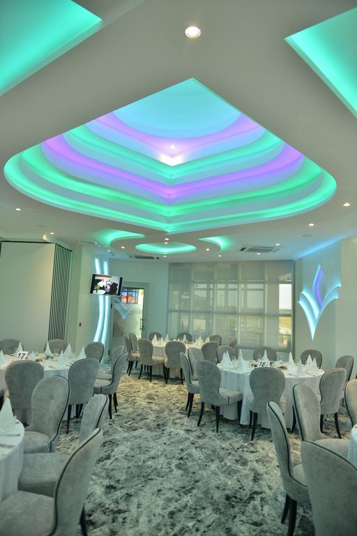 Hotel Zeneva Lux Крагуевац Екстериор снимка