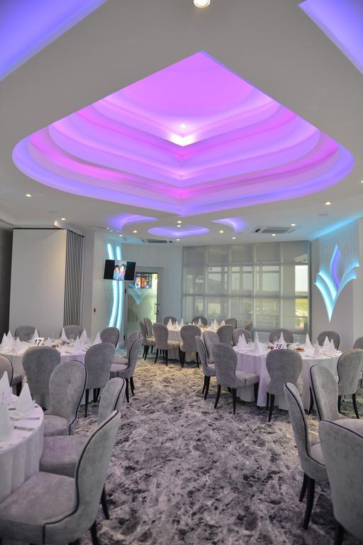 Hotel Zeneva Lux Крагуевац Екстериор снимка