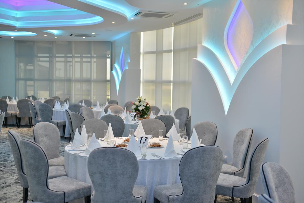 Hotel Zeneva Lux Крагуевац Екстериор снимка