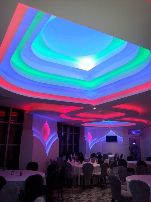 Hotel Zeneva Lux Крагуевац Екстериор снимка