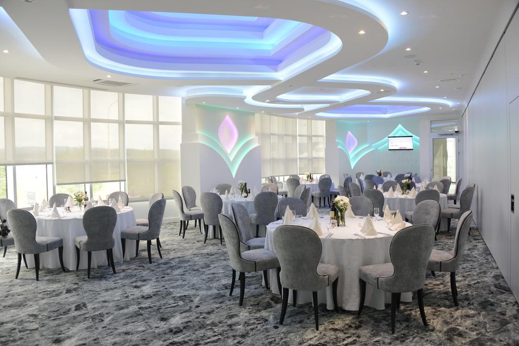 Hotel Zeneva Lux Крагуевац Екстериор снимка